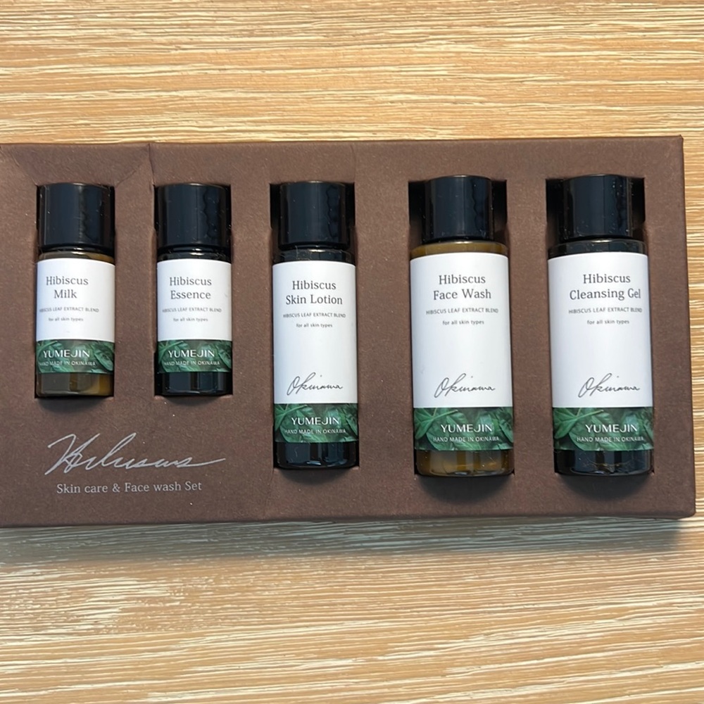 Hibiscus Skin Care & Face Wash Set (NWT)